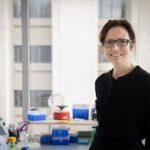 В этом месяце мимо Земли пролетели две яркие кометы — вот как их можно увидеть