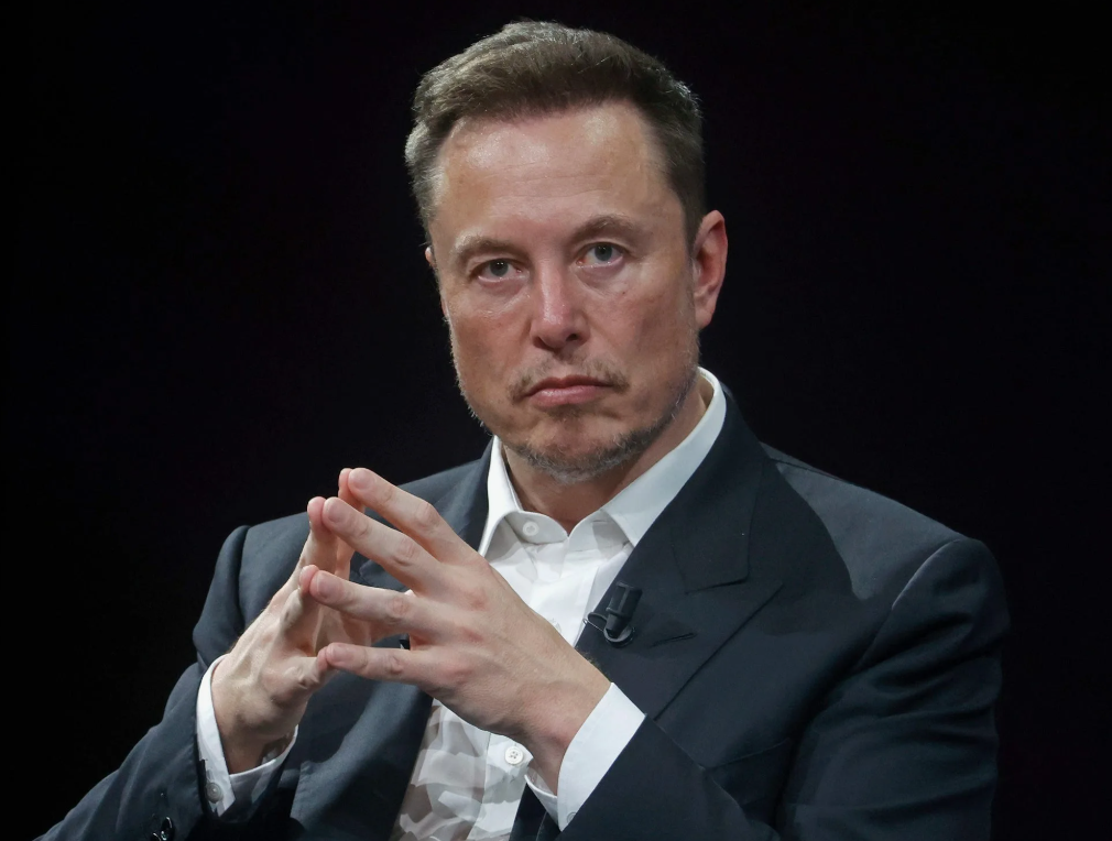 Илон Маск кричит исполняющему обязанности главы NASA «Болвану Шону