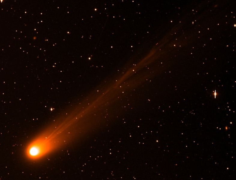two-bright-comets-will-swing-by-earth-this-month-heres-how-to-see-them-c951a7c-5121637-jpg