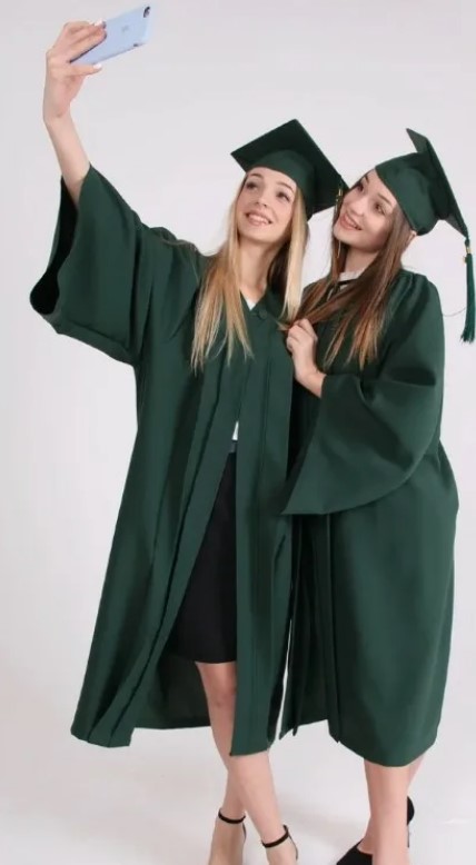 Мантия выпускника - тренды и инновации в производстве академической одежды